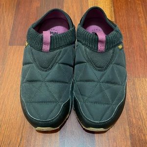 Teva ember moc slippers